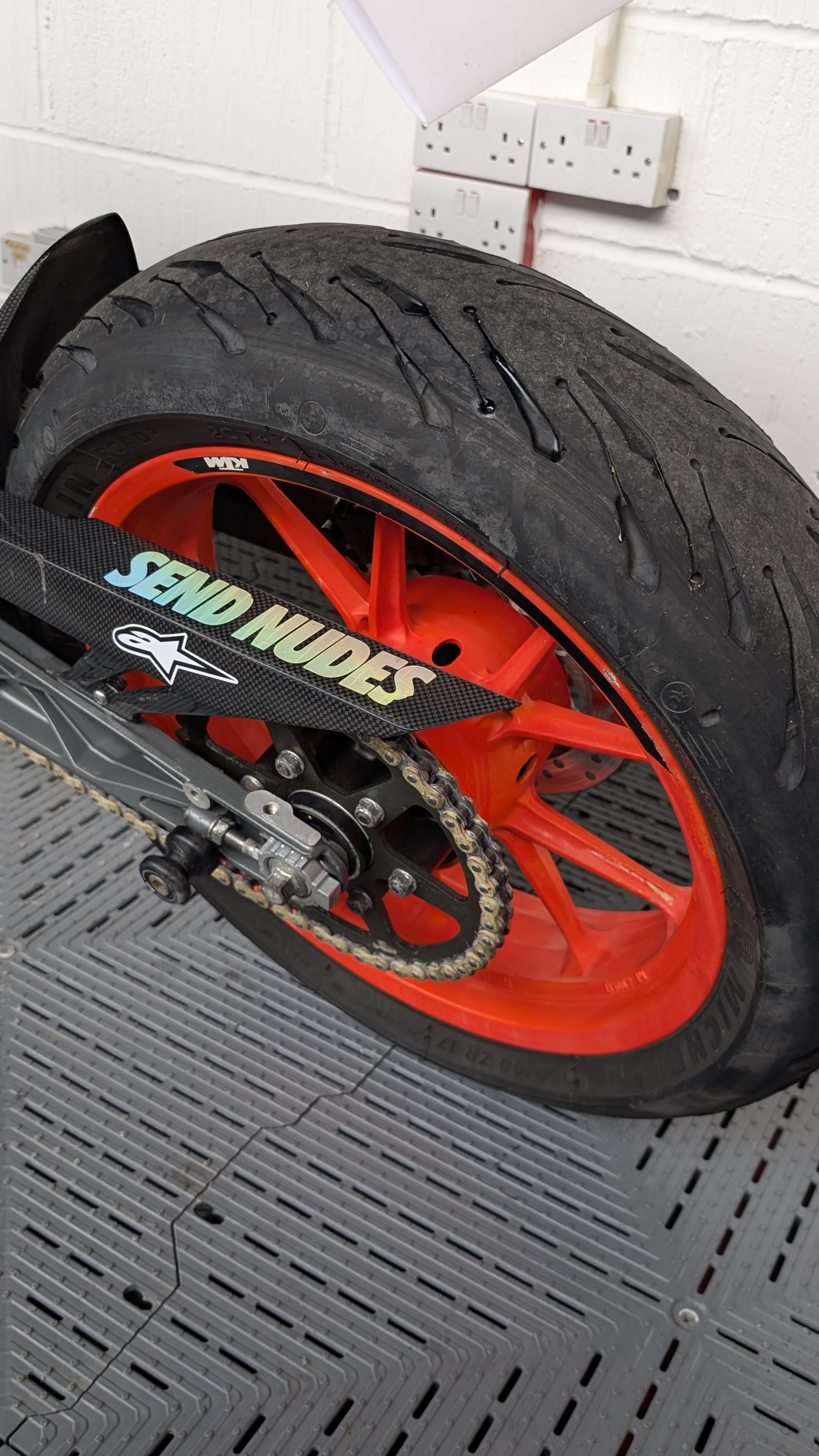 KTM DUKE 390 22 - Image 11