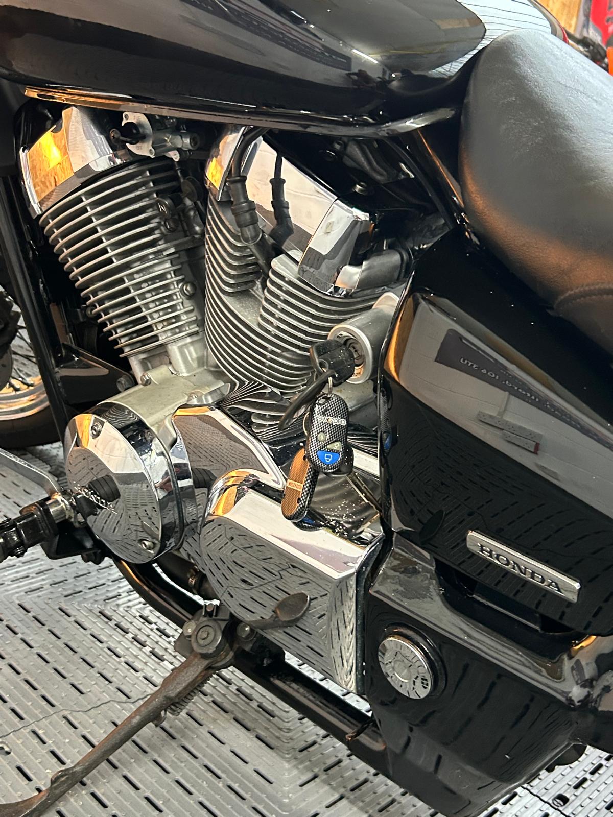 HONDA VT750 C SHADOW - Image 8