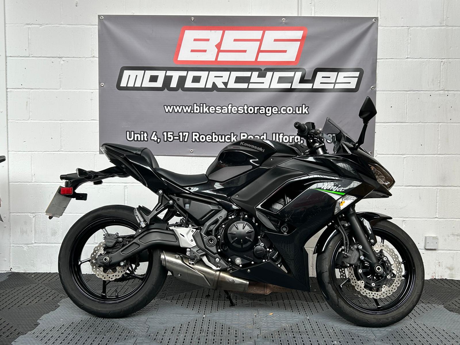 KAWASAKI NINJA 650