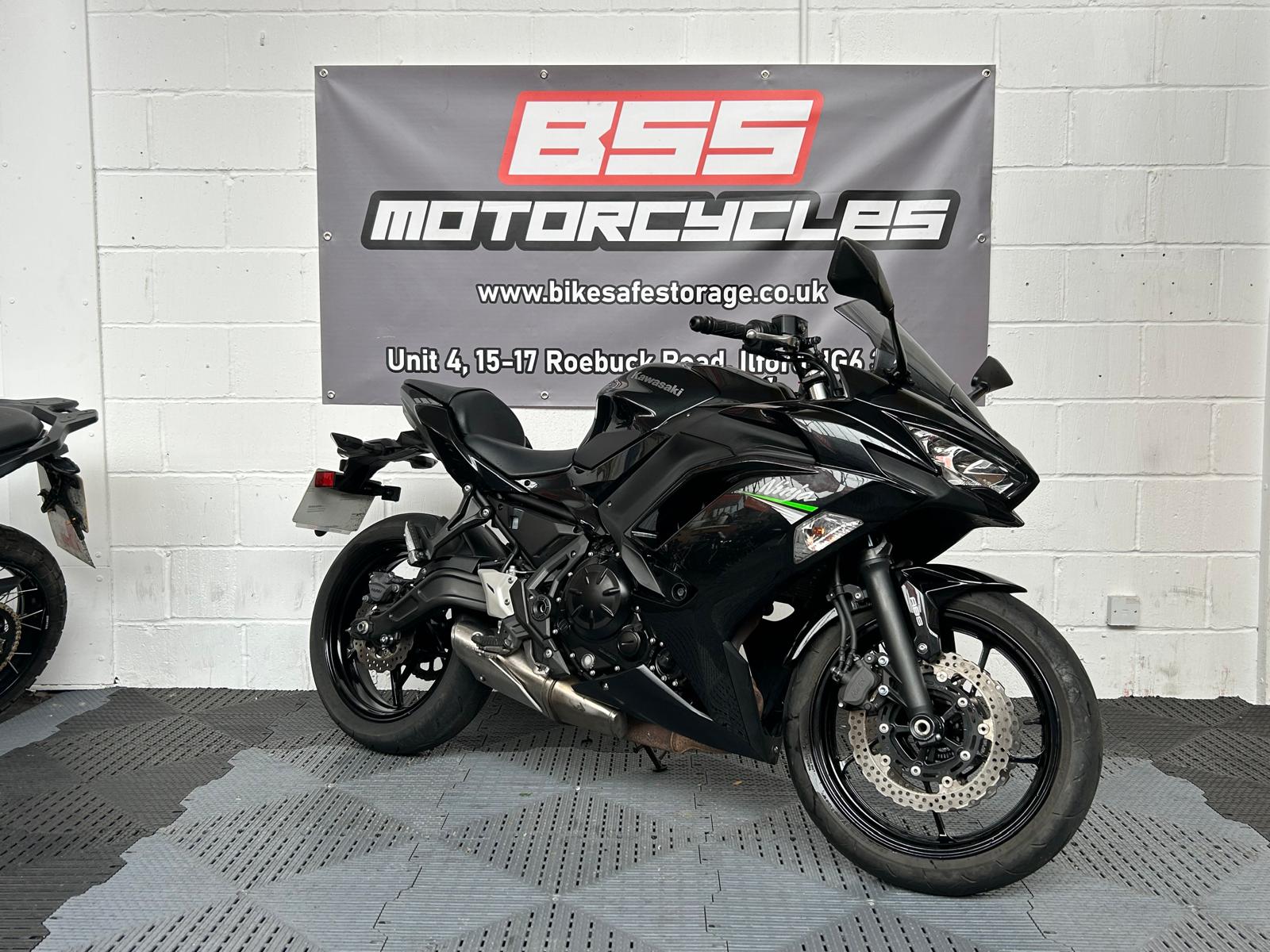 KAWASAKI NINJA 650 - Image 2