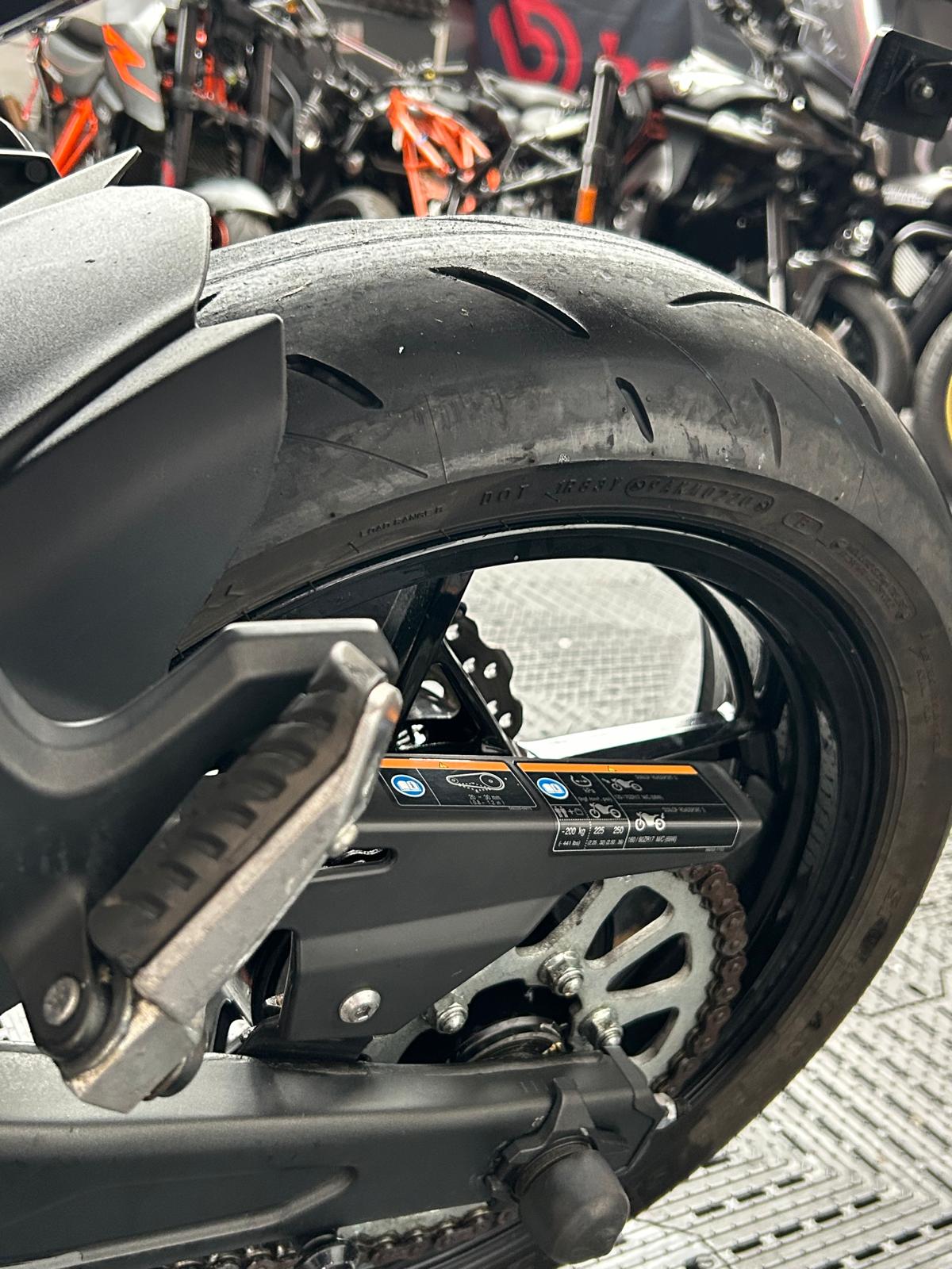 KAWASAKI NINJA 650 - Image 12