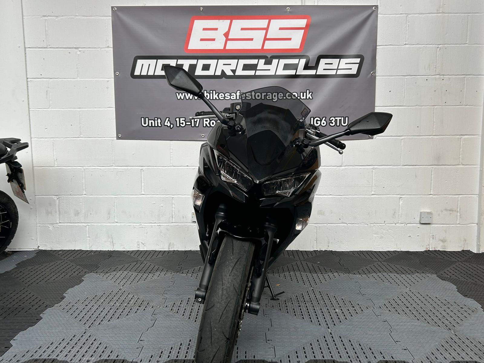 KAWASAKI NINJA 650 - Image 4