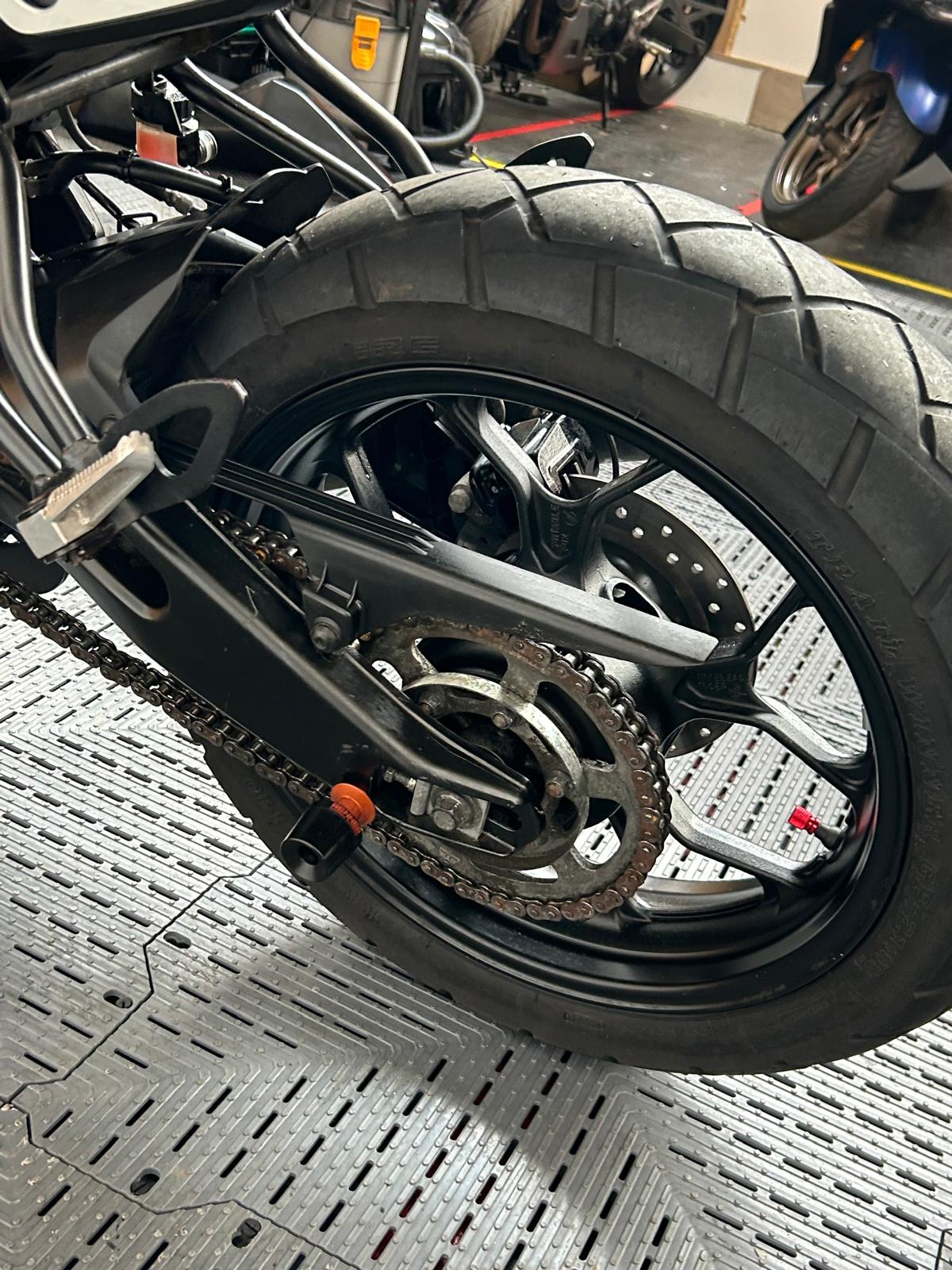 YAMAHA XSR125 - Image 15