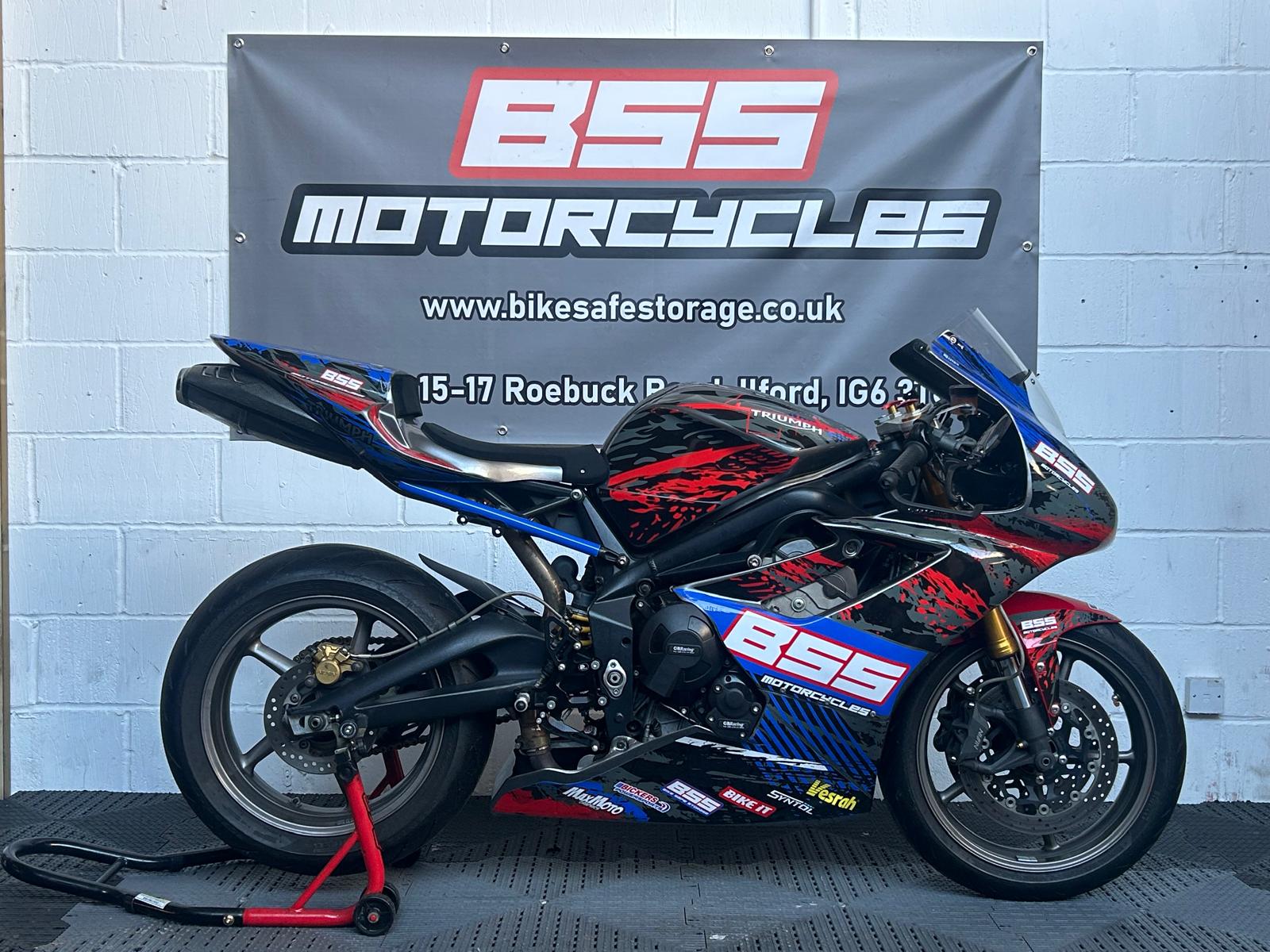 TRIUMPH DAYTONA 675 (TRACK CONVERSION)