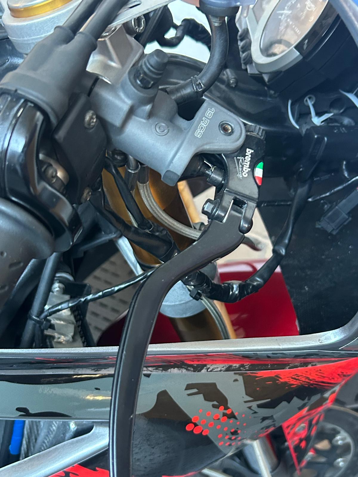 TRIUMPH DAYTONA 675 (TRACK CONVERSION) - Image 11