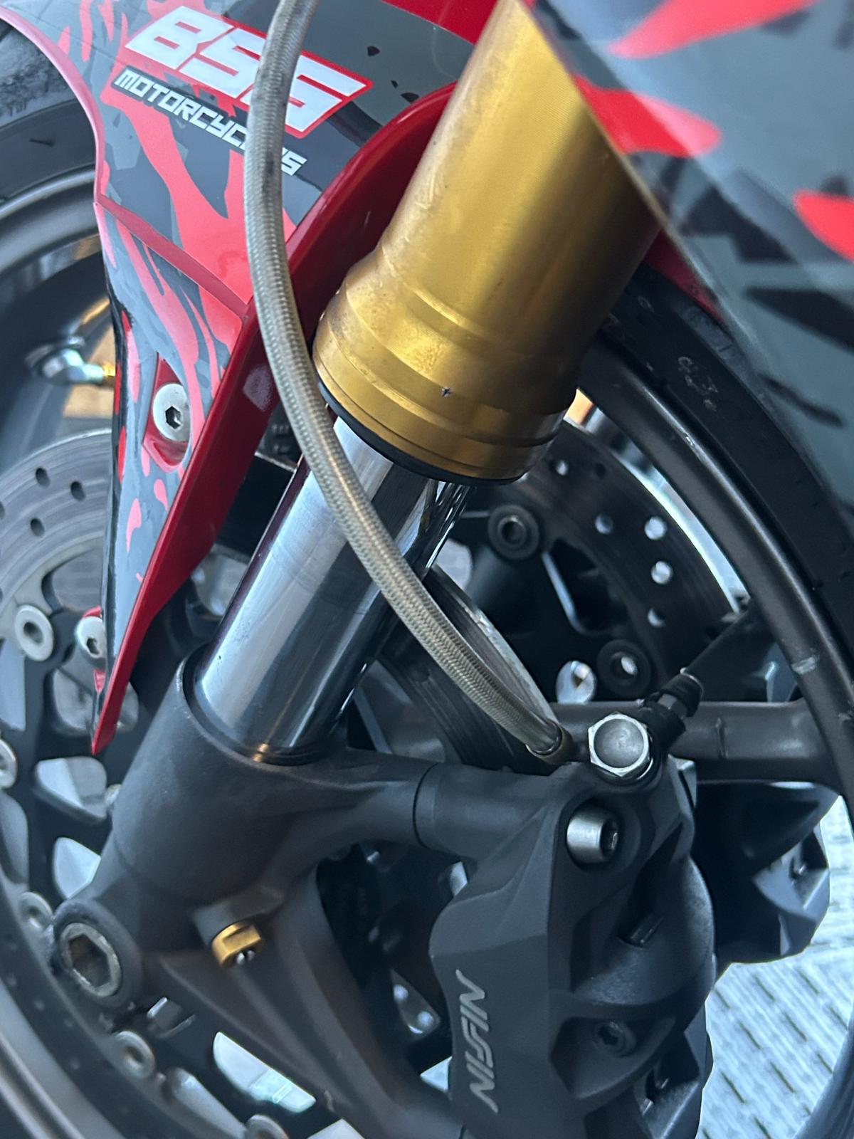 TRIUMPH DAYTONA 675 (TRACK CONVERSION) - Image 20