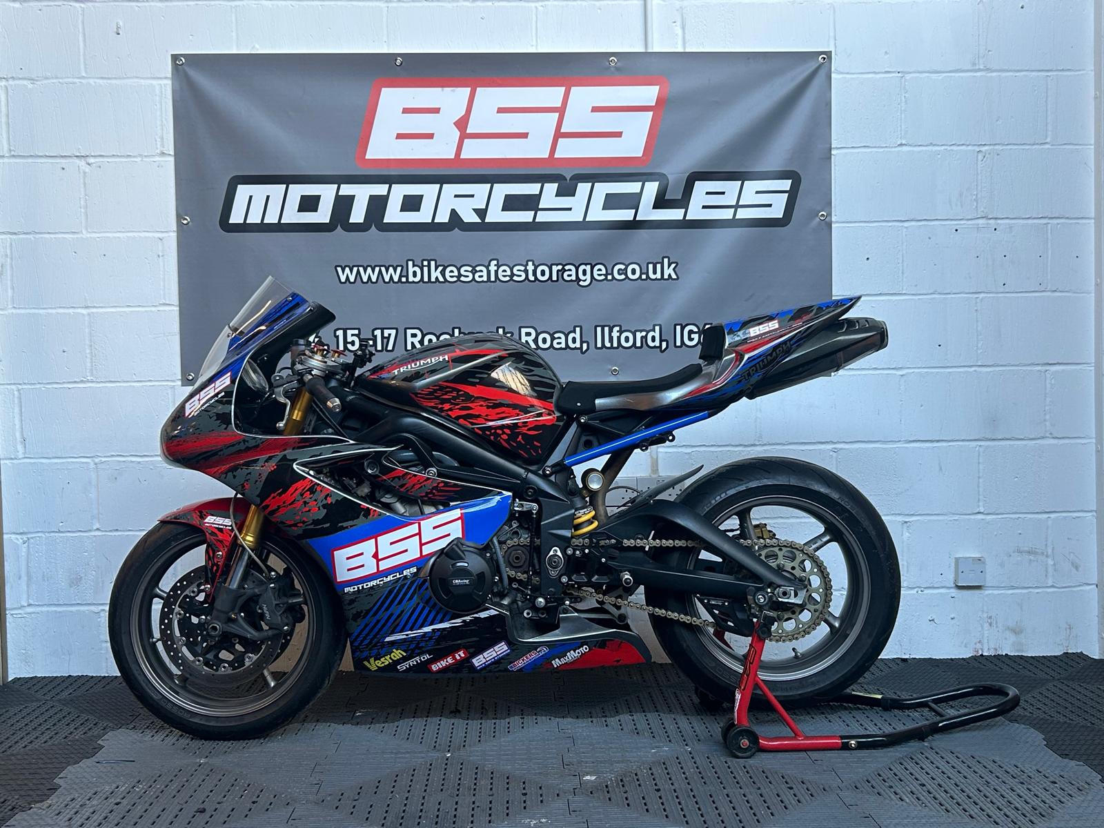 TRIUMPH DAYTONA 675 (TRACK CONVERSION) - Image 8