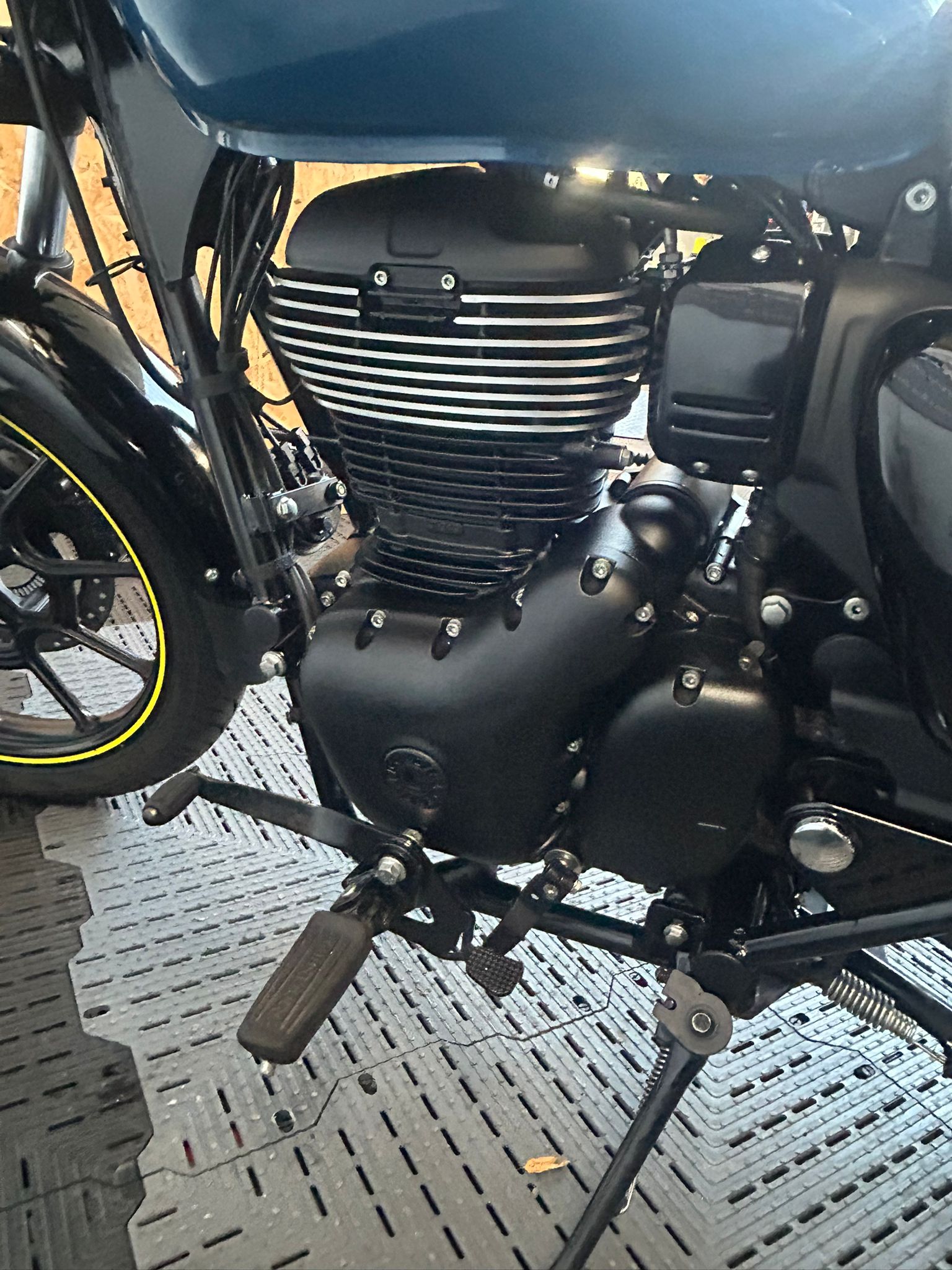 ROYAL ENFIELD METEOR 350 - Image 5