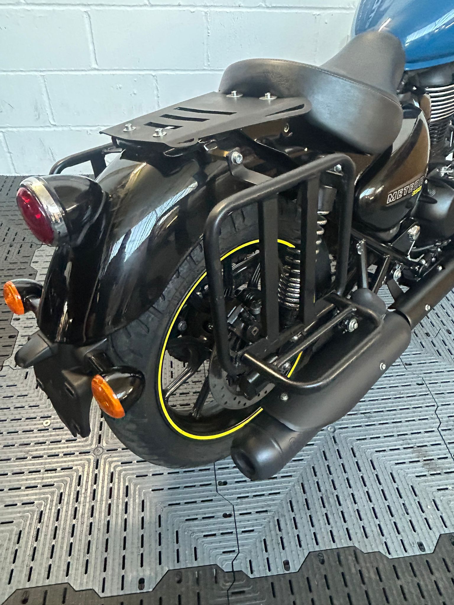 ROYAL ENFIELD METEOR 350 - Image 9