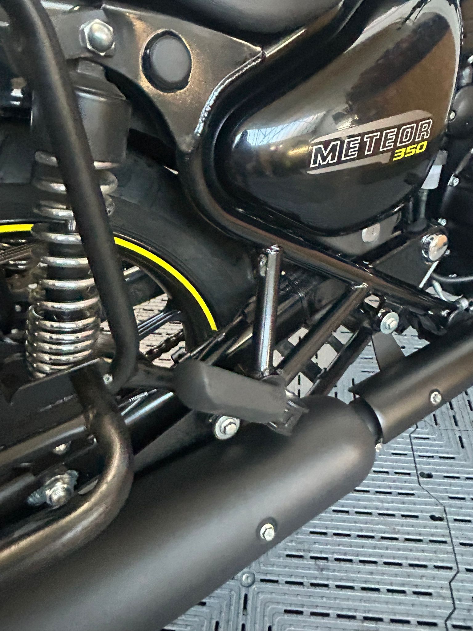 ROYAL ENFIELD METEOR 350 - Image 10