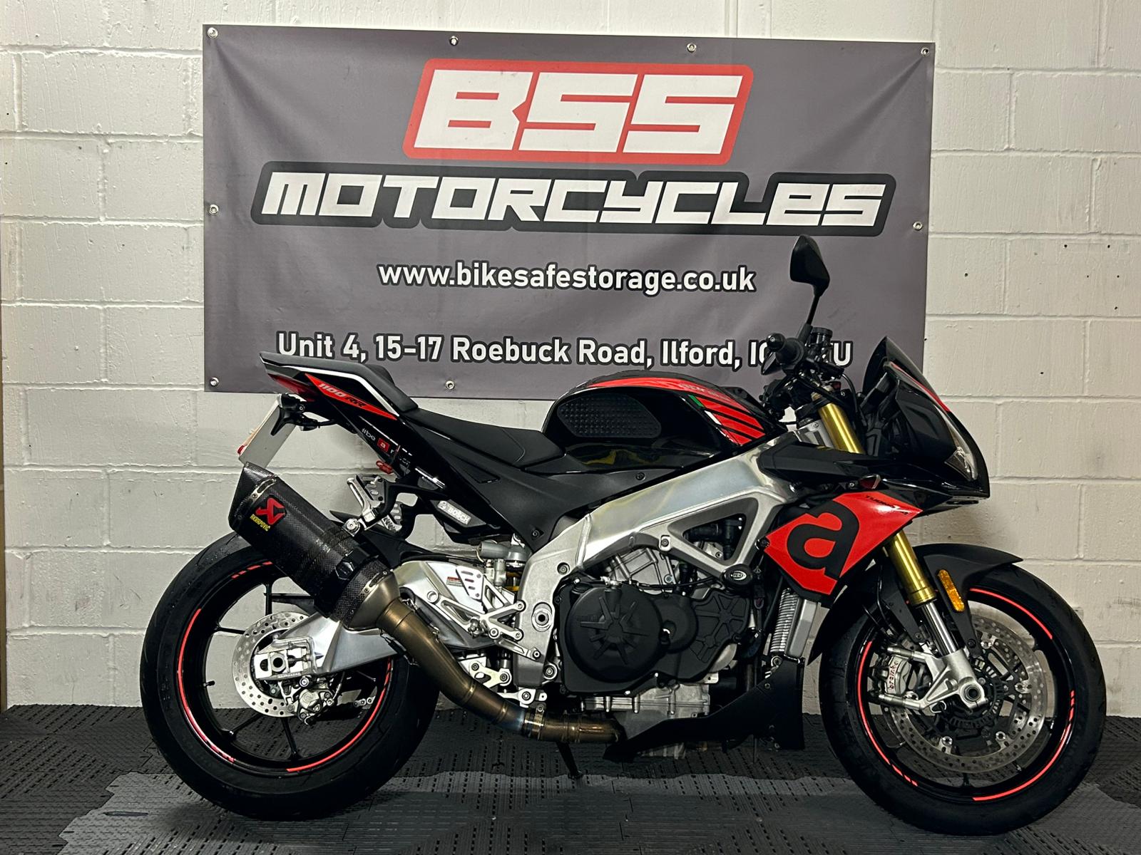 APRILIA TUONO V4 1100RR