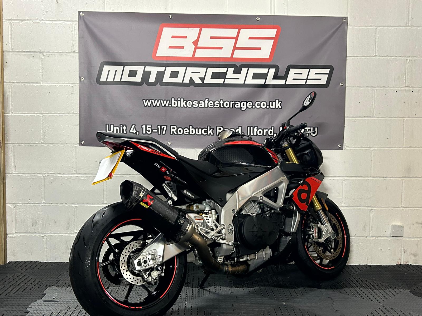 APRILIA TUONO V4 1100RR - Image 9
